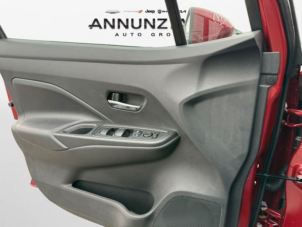 2025 Nissan Versa Sedan SV - Photo 28