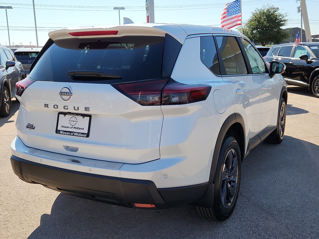 New 2026 Nissan Rogue SV Front-Wheel Drive