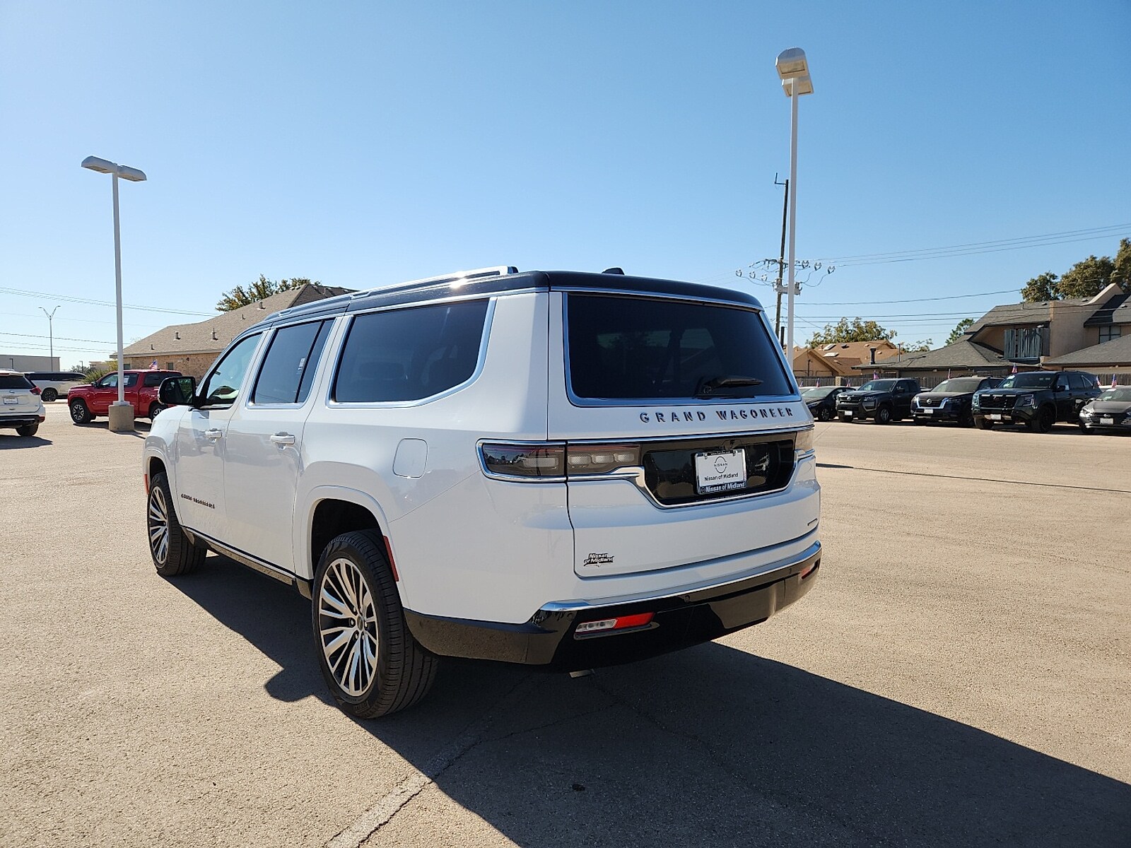 2024 Jeep Grand Wagoneer L III photo 3