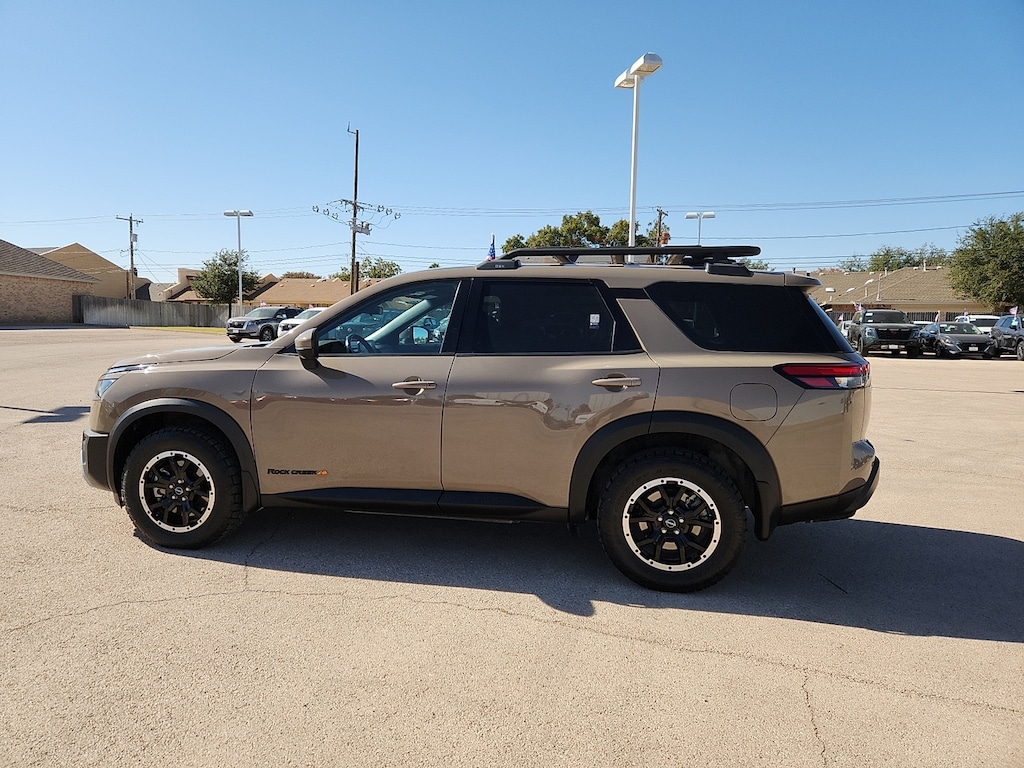Used 2023 Nissan Pathfinder Rock Creek (A9) 4x4