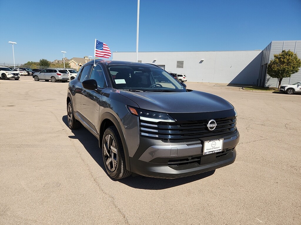 New 2026 Nissan Kicks SV Front-Wheel Drive
