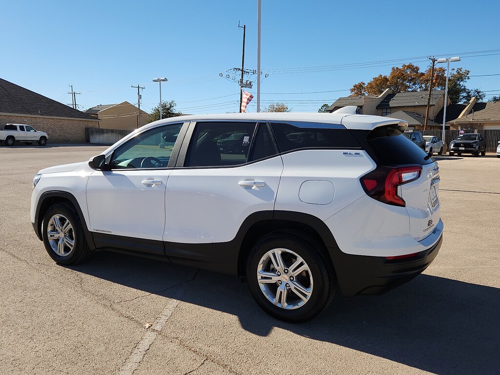 Used 2024 GMC Terrain SLE Front-Wheel Drive