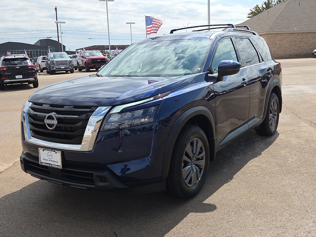 New 2025 Nissan Pathfinder SV Front-Wheel Drive