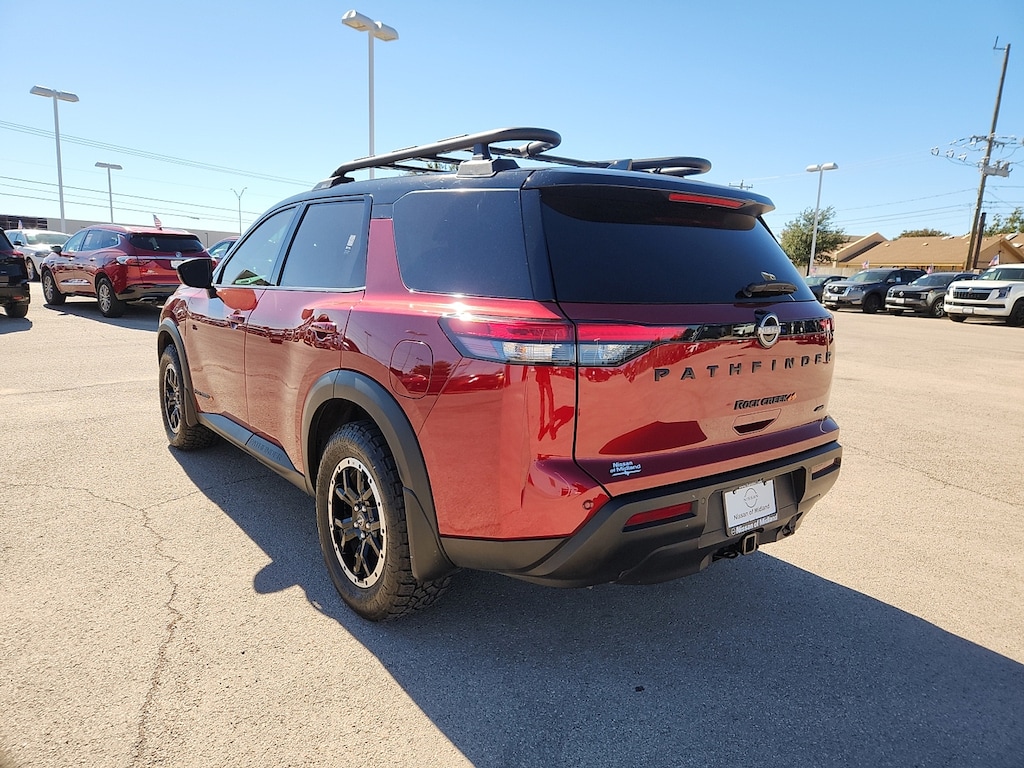 Used 2024 Nissan Pathfinder Rock Creek (A9) 4x4