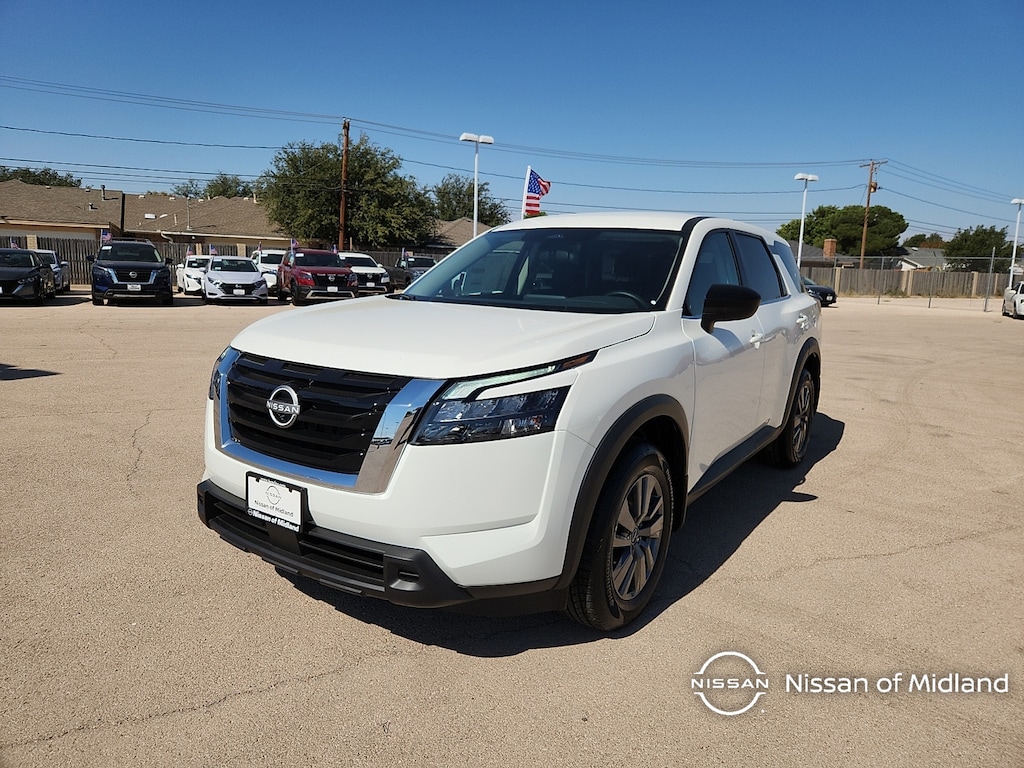 New 2025 Nissan Pathfinder S Front-Wheel Drive