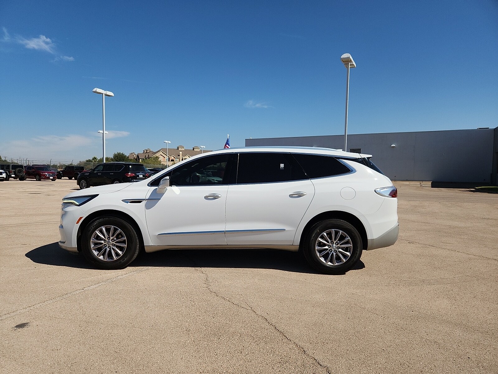 2024 Buick Enclave Premium photo 2