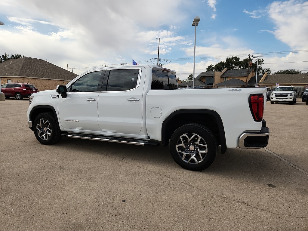 Used 2024 GMC Sierra 1500 SLT 4x4 Crew Cab 5.75 ft. box 147.4 in. WB