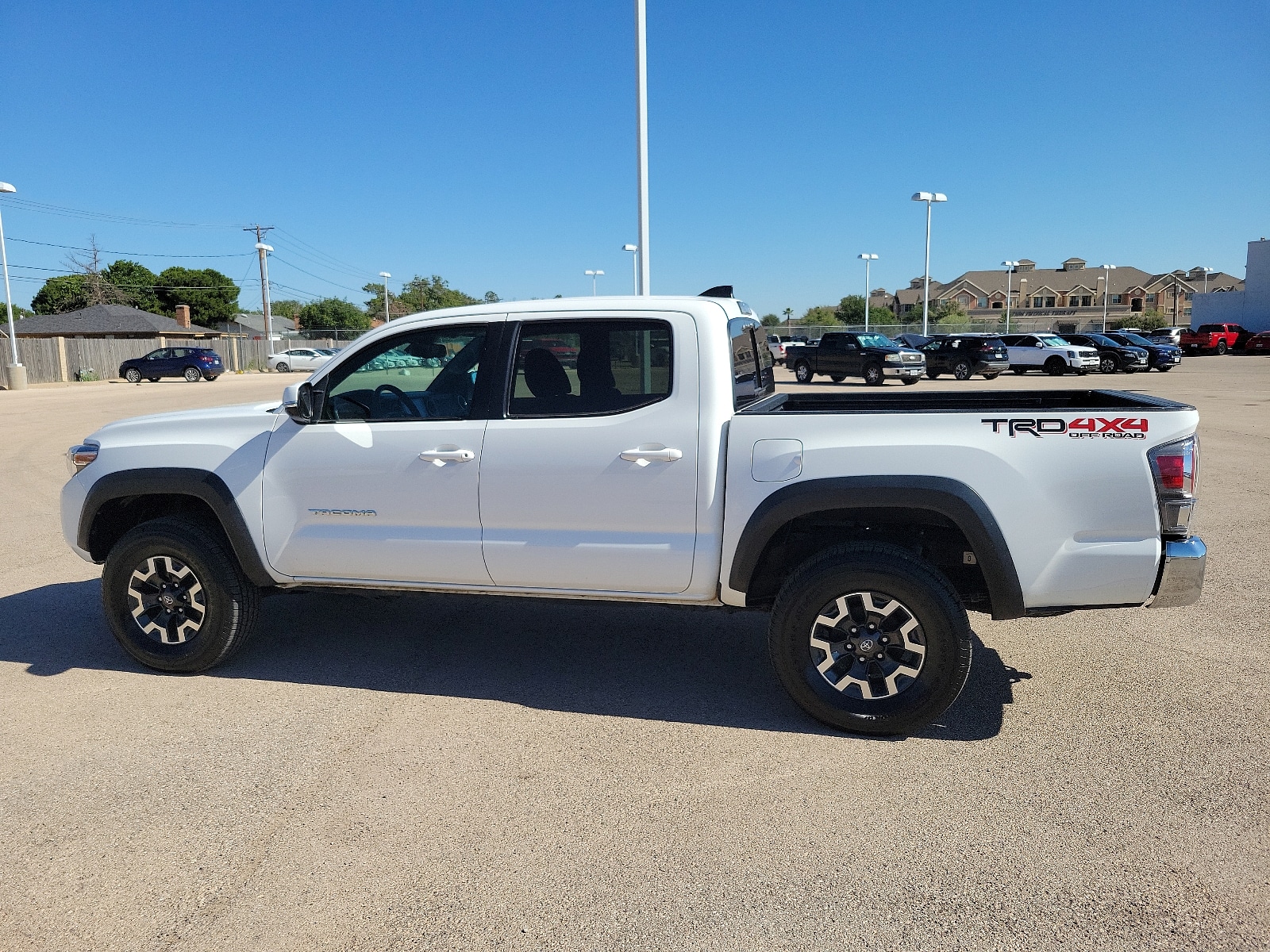 Used 2022 Toyota Tacoma TRD Off Road with VIN 3TMCZ5AN6NM487445 for sale in Midland, TX