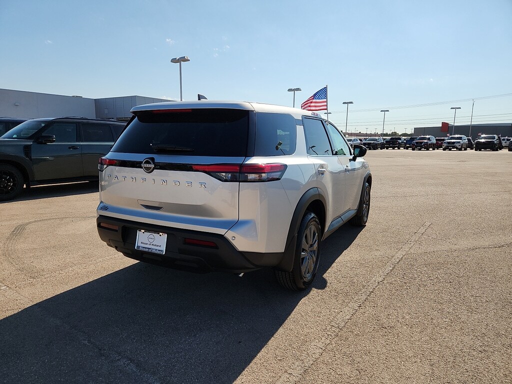 New 2025 Nissan Pathfinder S Front-Wheel Drive