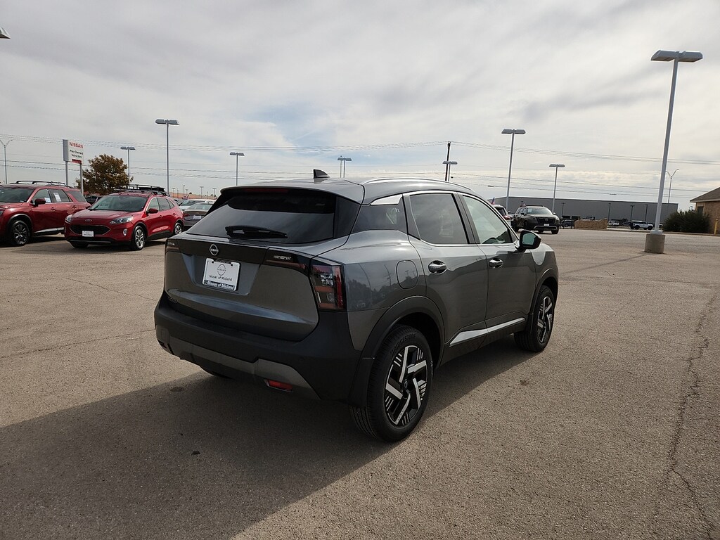 New 2026 Nissan Kicks SV Front-Wheel Drive