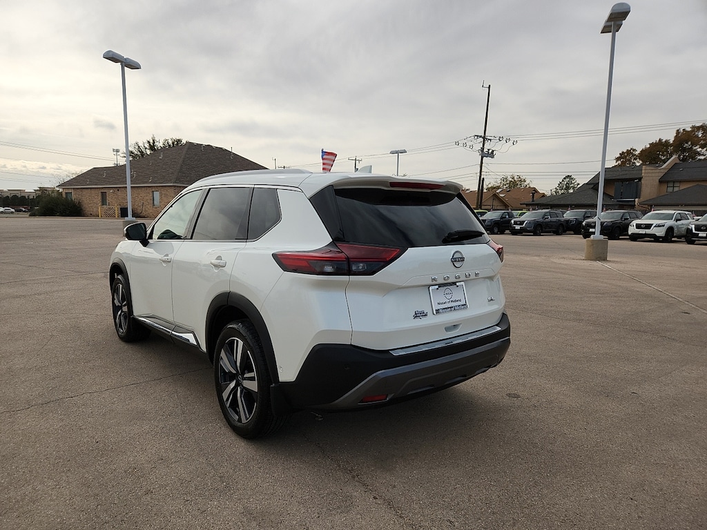 Used 2023 Nissan Rogue SL