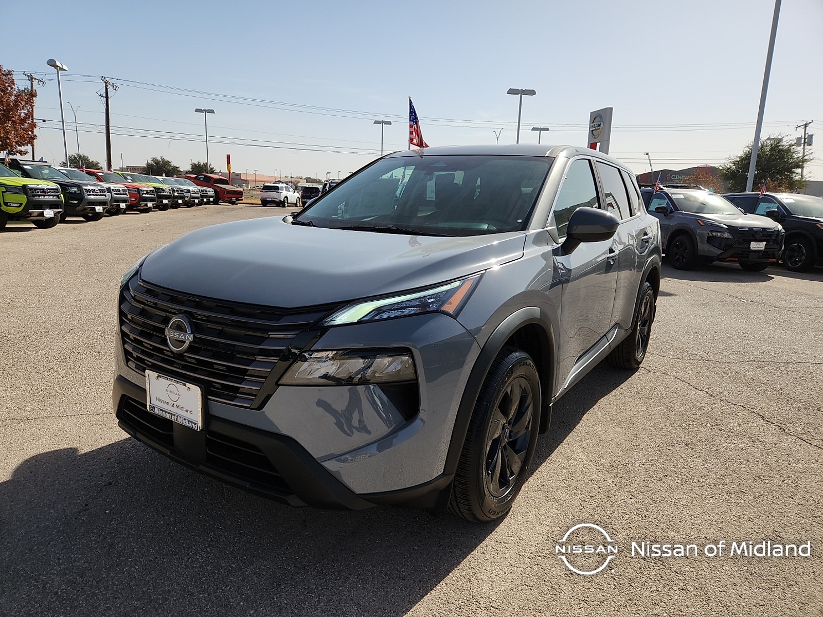 2026 Nissan Rogue SV's photo