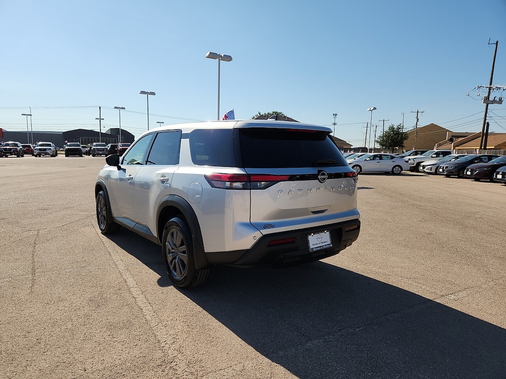 New 2025 Nissan Pathfinder S Front-Wheel Drive