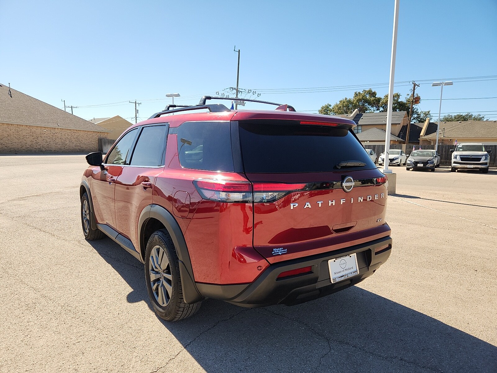 2024 Nissan Pathfinder SV photo 3