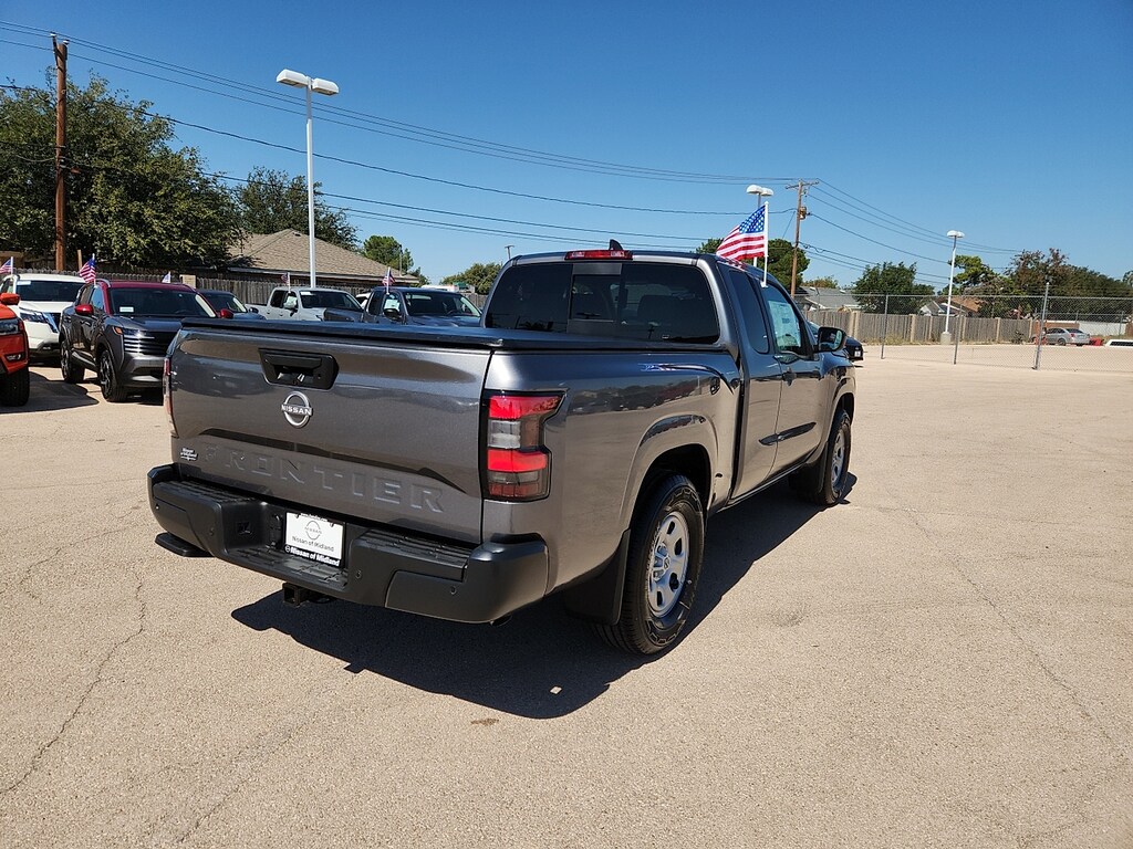 New 2026 Nissan Frontier S 4x2 King Cab 6 ft. box 126 in. WB