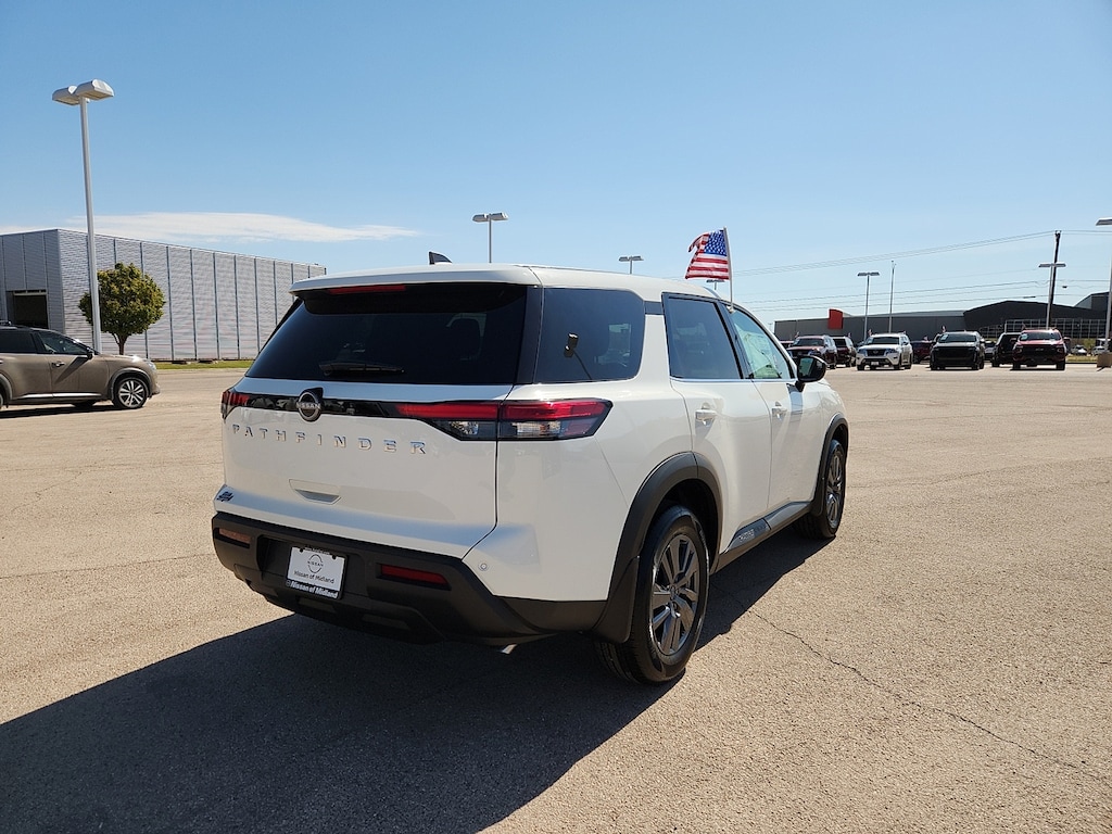New 2025 Nissan Pathfinder S Front-Wheel Drive