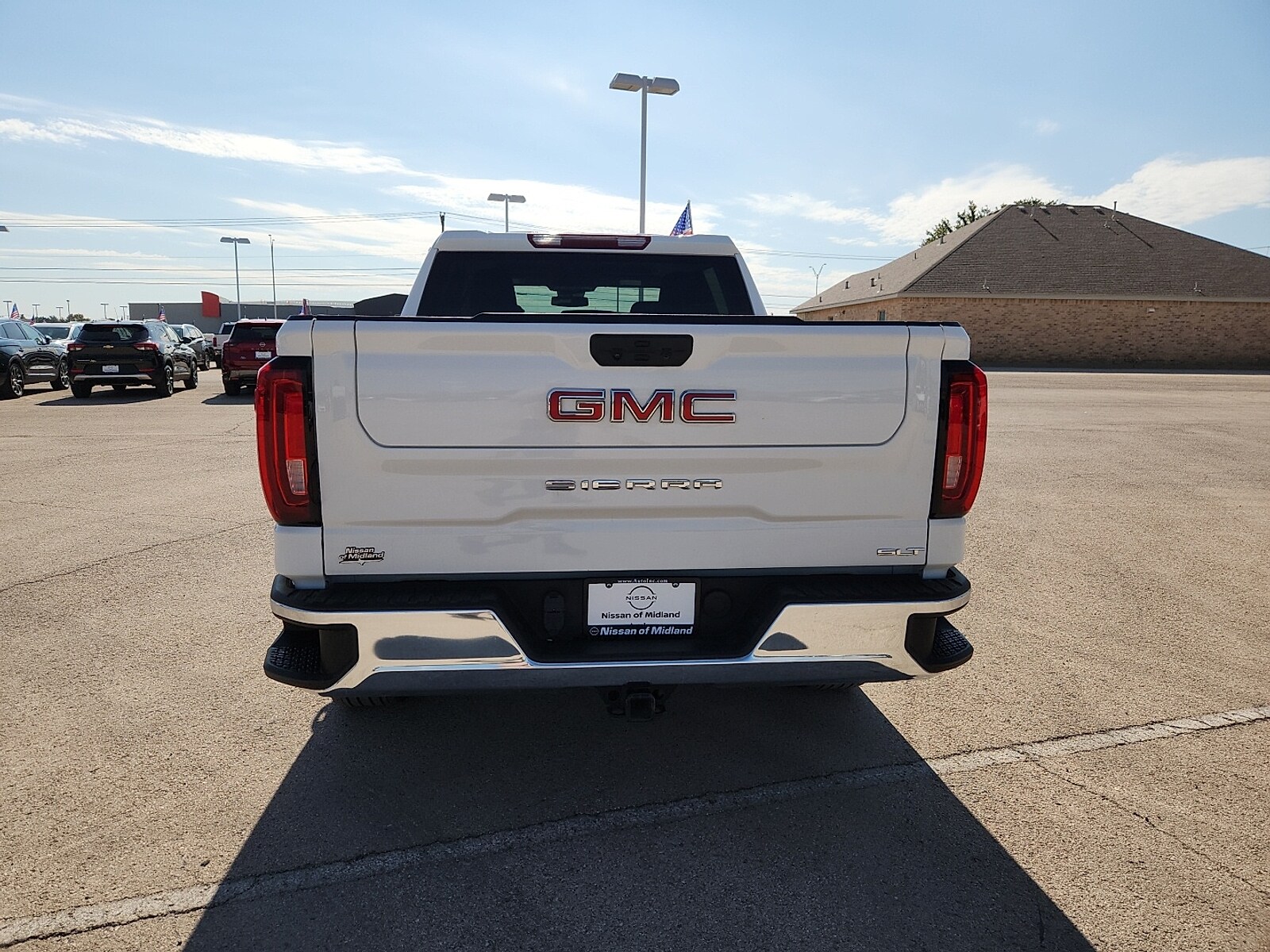 2024 Gmc Sierra 1500 SLT photo 3