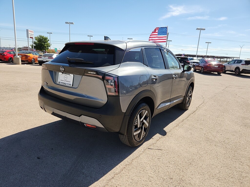 New 2026 Nissan Kicks SV Front-Wheel Drive