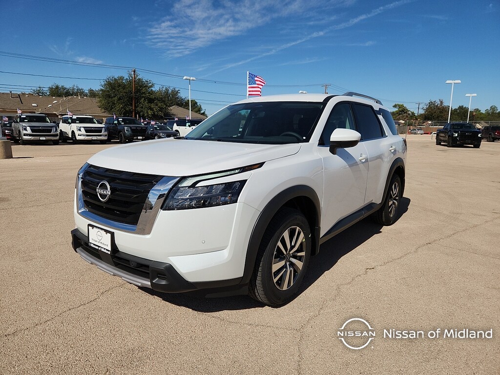 New 2025 Nissan Pathfinder SL Front-Wheel Drive