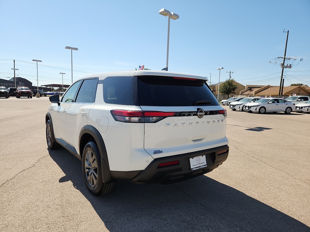 New 2025 Nissan Pathfinder S Front-Wheel Drive