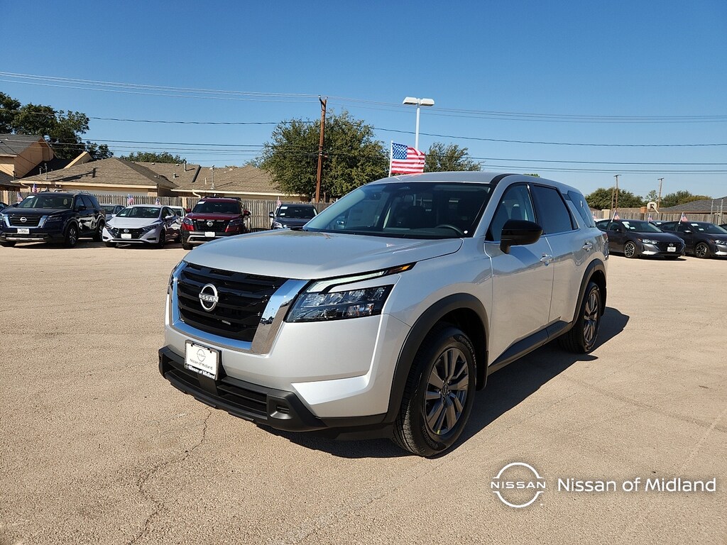 New 2025 Nissan Pathfinder S Front-Wheel Drive