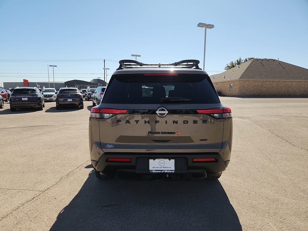 Used 2023 Nissan Pathfinder Rock Creek (A9) 4x4
