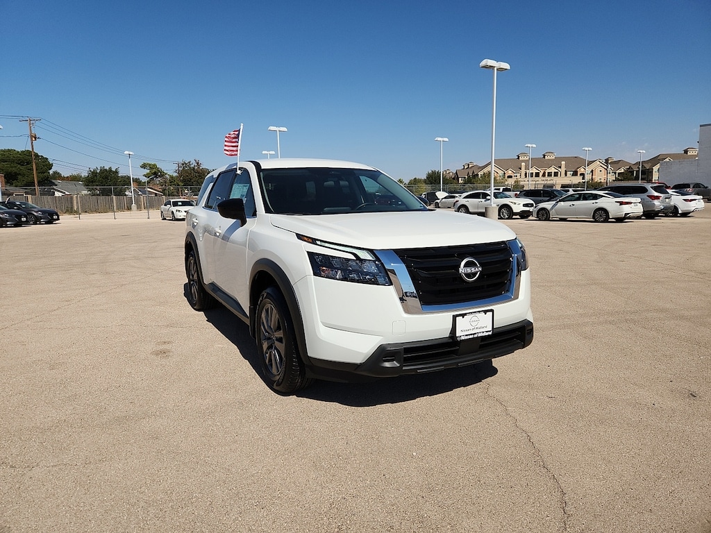 New 2025 Nissan Pathfinder S Front-Wheel Drive