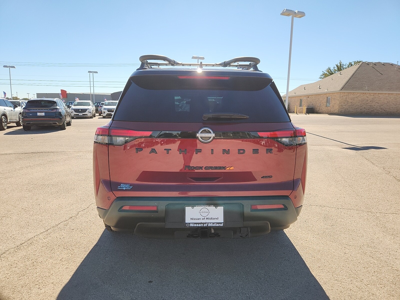 2024 Nissan Pathfinder Rock Creek 4x4 photo 4