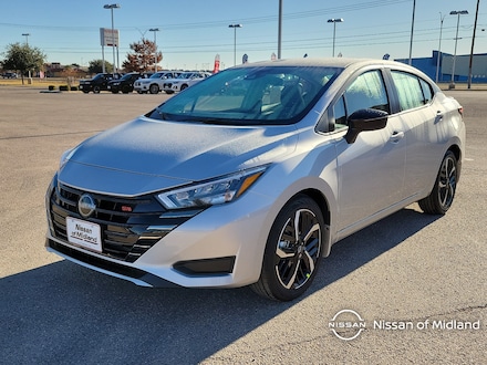 2025 Nissan Versa 1.6 SR