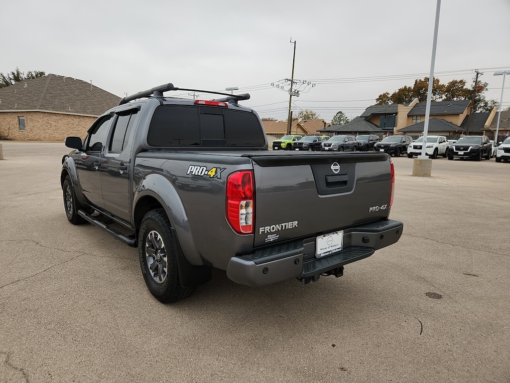 Used 2021 Nissan Frontier PRO-4X (A9) 4x4 Crew Cab 5 ft. box 125.9 in. WB