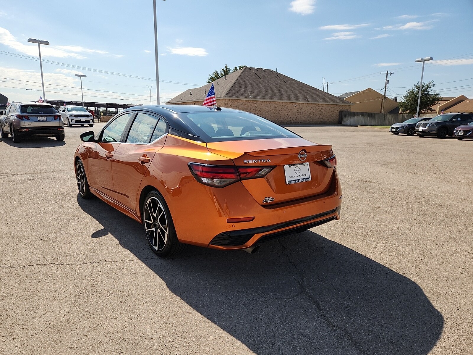 2024 Nissan Sentra SR photo 3