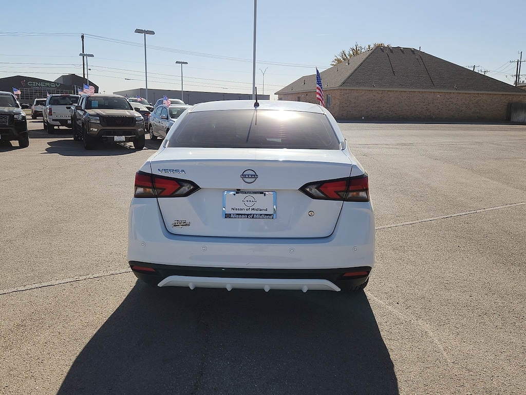 Used 2024 Nissan Versa 1.6 S