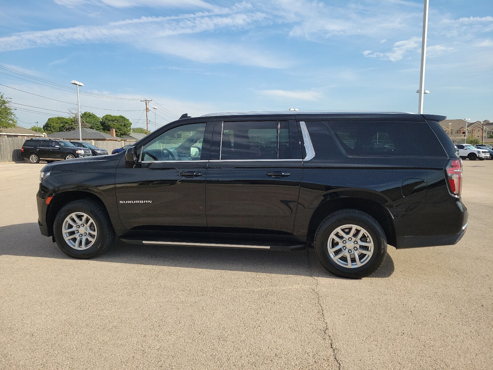 Used 2023 Chevrolet Suburban LT with VIN 1GNSKCKD2PR191891 for sale in Midland, TX