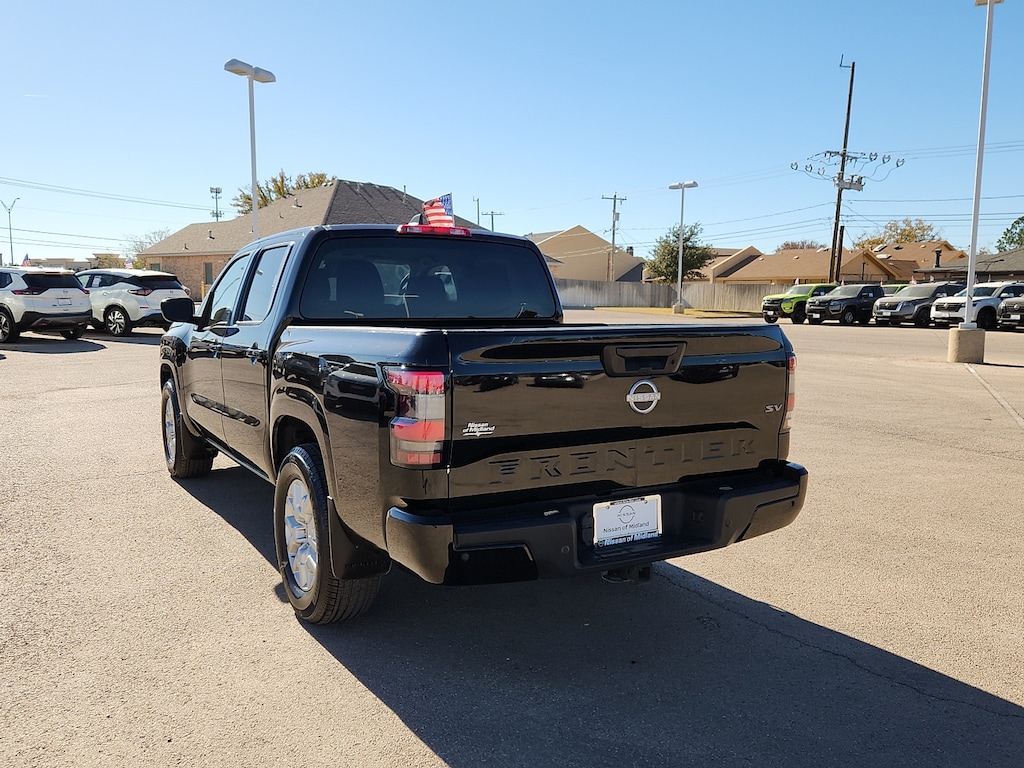 Used 2023 Nissan Frontier SV (A9) 4x2 Crew Cab 5 ft. box 126 in. WB