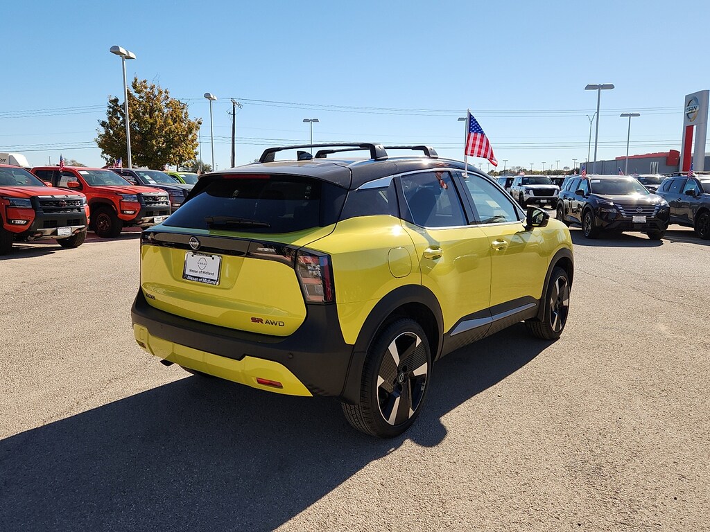 New 2026 Nissan Kicks SR All-Wheel Drive