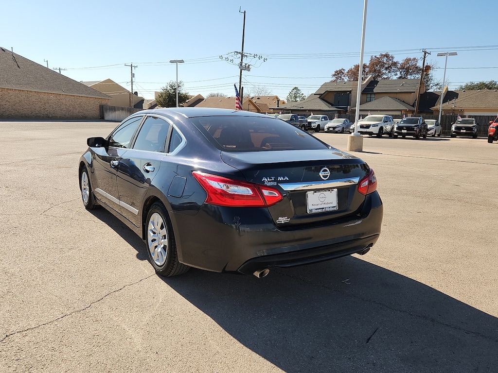 Used 2016 Nissan Altima 2.5 SL Sedan