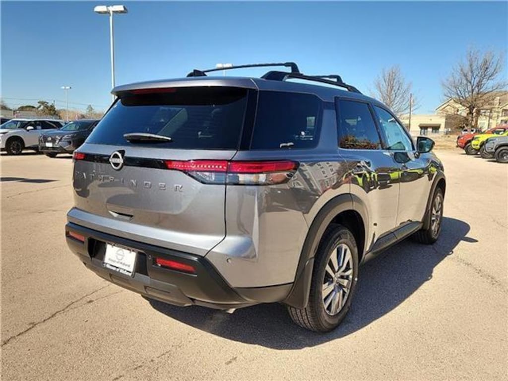 New 2026 Nissan Pathfinder SV Front-Wheel Drive