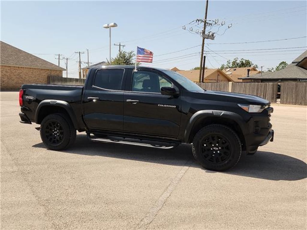 Used 2023 Chevrolet Colorado Trail Boss 4x4 Crew Cab 5 ft. box 131 in. WB Crew Cab