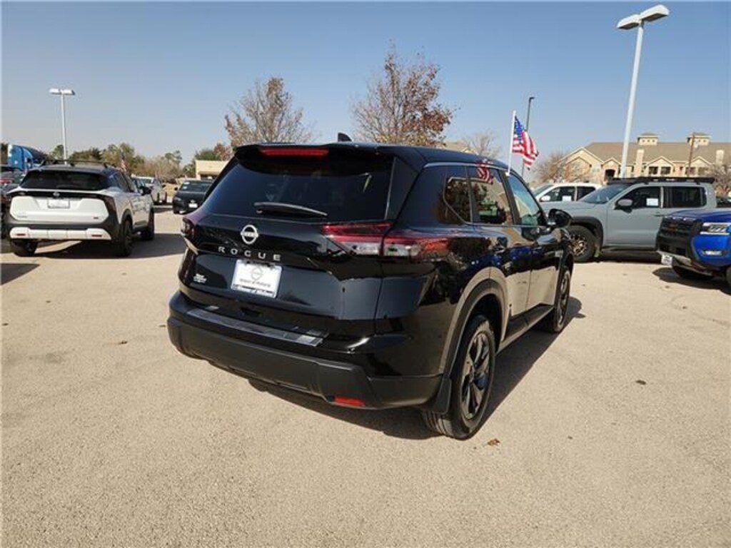 New 2026 Nissan Rogue SV Front-Wheel Drive