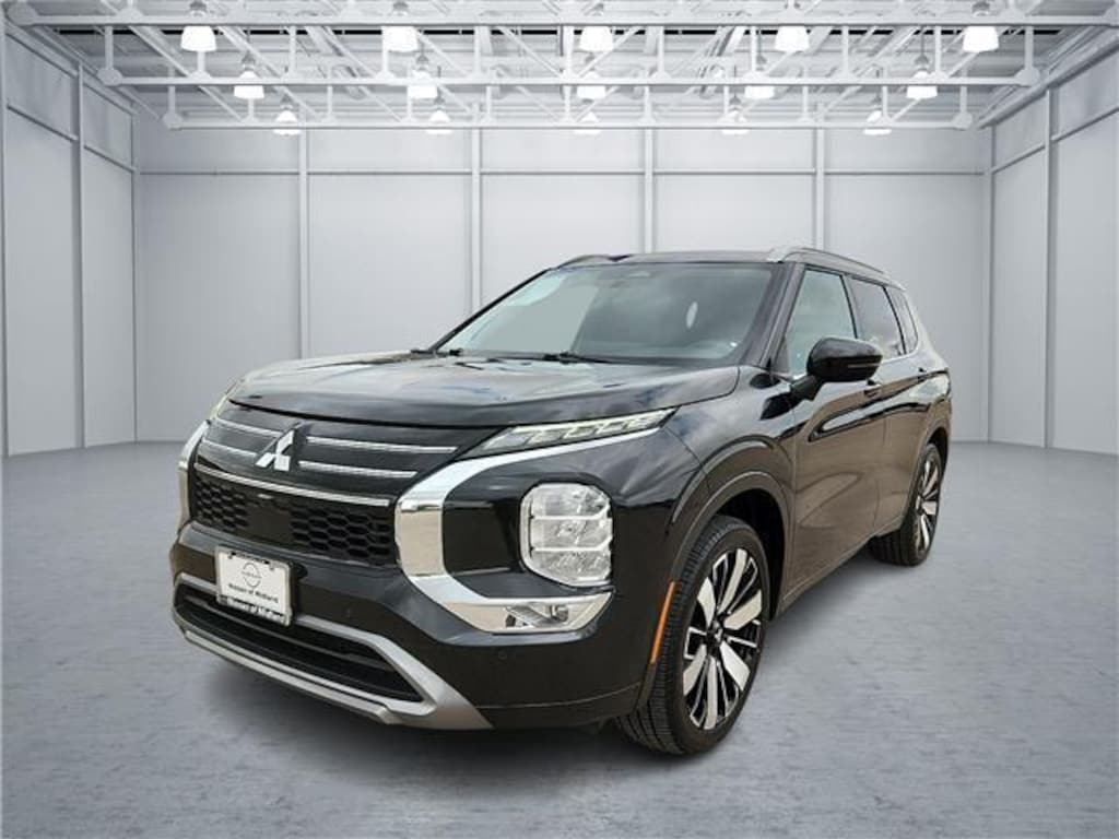 Used 2025 Mitsubishi Outlander SEL SUV