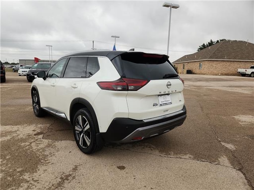 Used 2023 Nissan Rogue SL Crossover
