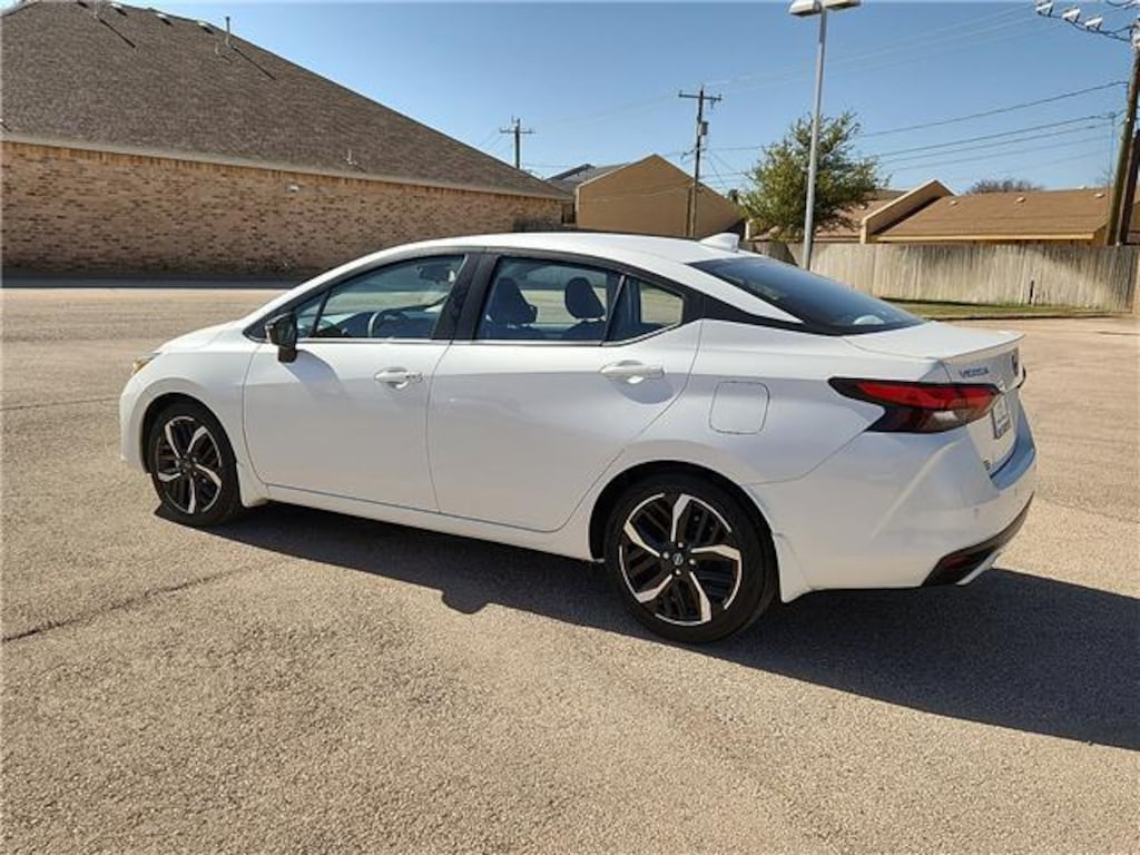 Used 2025 Nissan Versa 1.6 SR