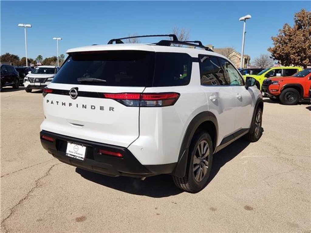 New 2026 Nissan Pathfinder SV Front-Wheel Drive