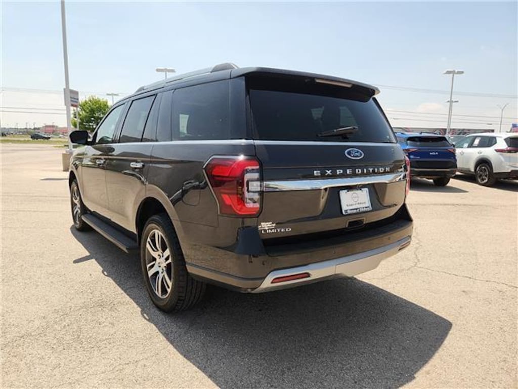 Used 2024 Ford Expedition Limited 4x2 SUV