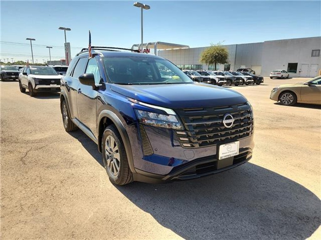 New 2026 Nissan Pathfinder SV 4x4