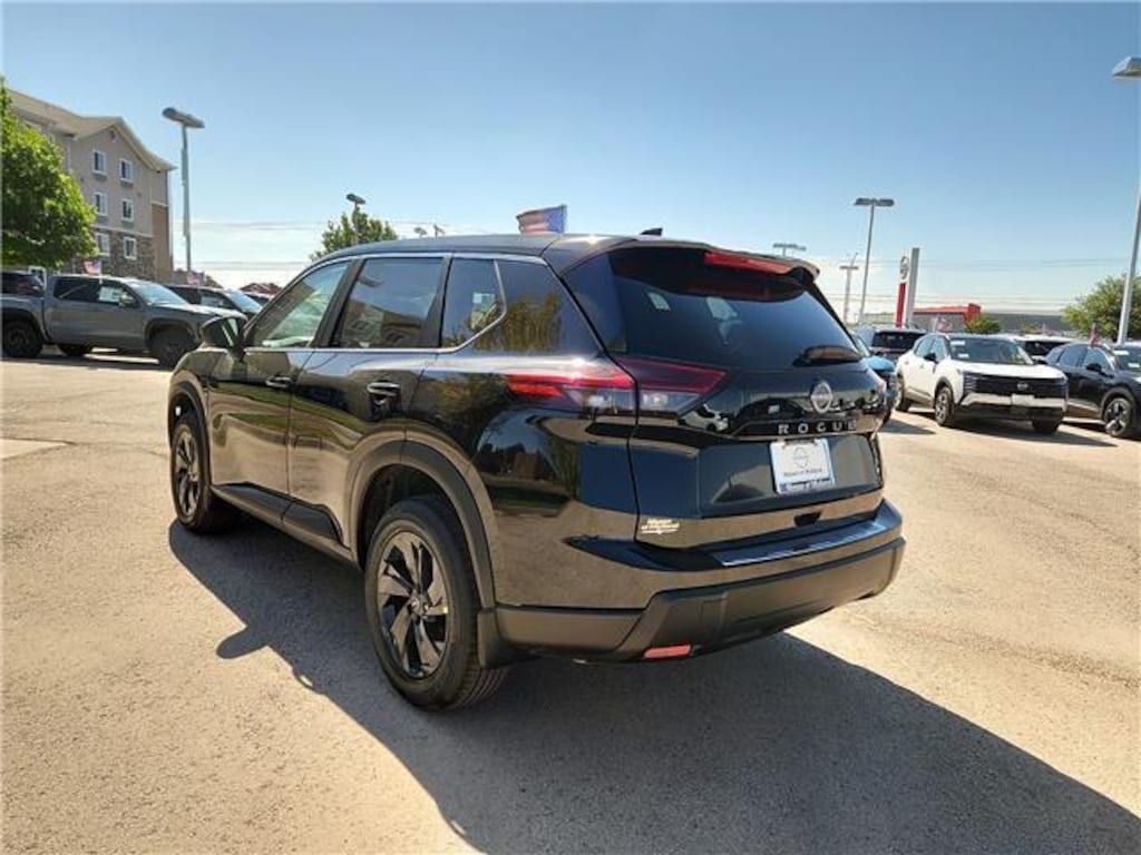 New 2026 Nissan Rogue SV Front-Wheel Drive 2026.5 Crossover