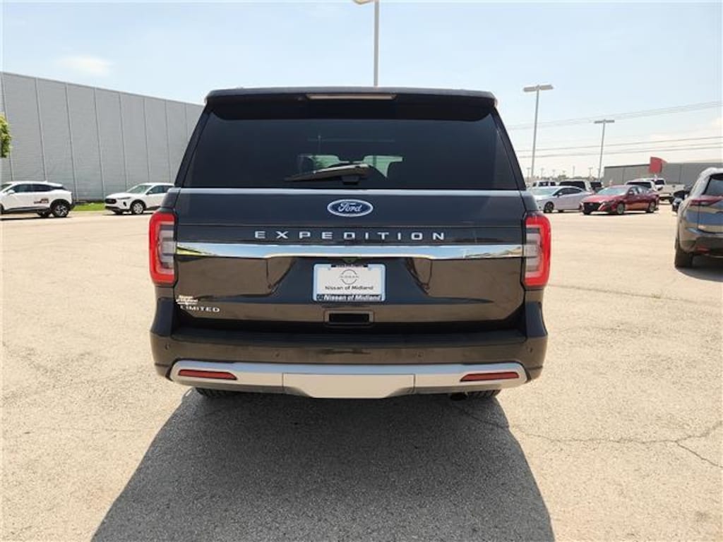 Used 2024 Ford Expedition Limited 4x2 SUV