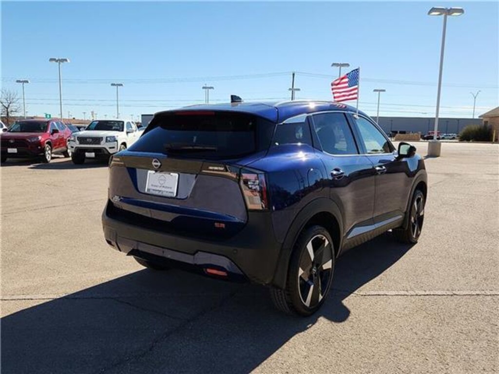 New 2026 Nissan Kicks SR Front-Wheel Drive