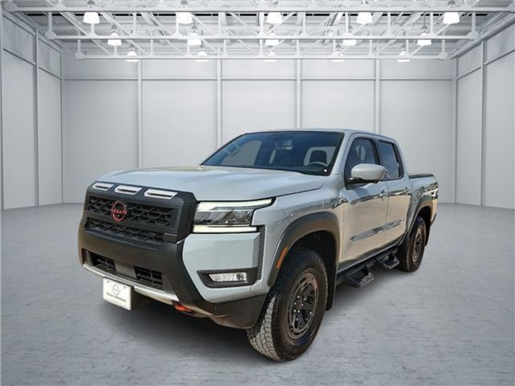 Used 2025 Nissan Frontier PRO-X 4x2 Crew Cab 5 ft. box 126 in. WB Crew Cab