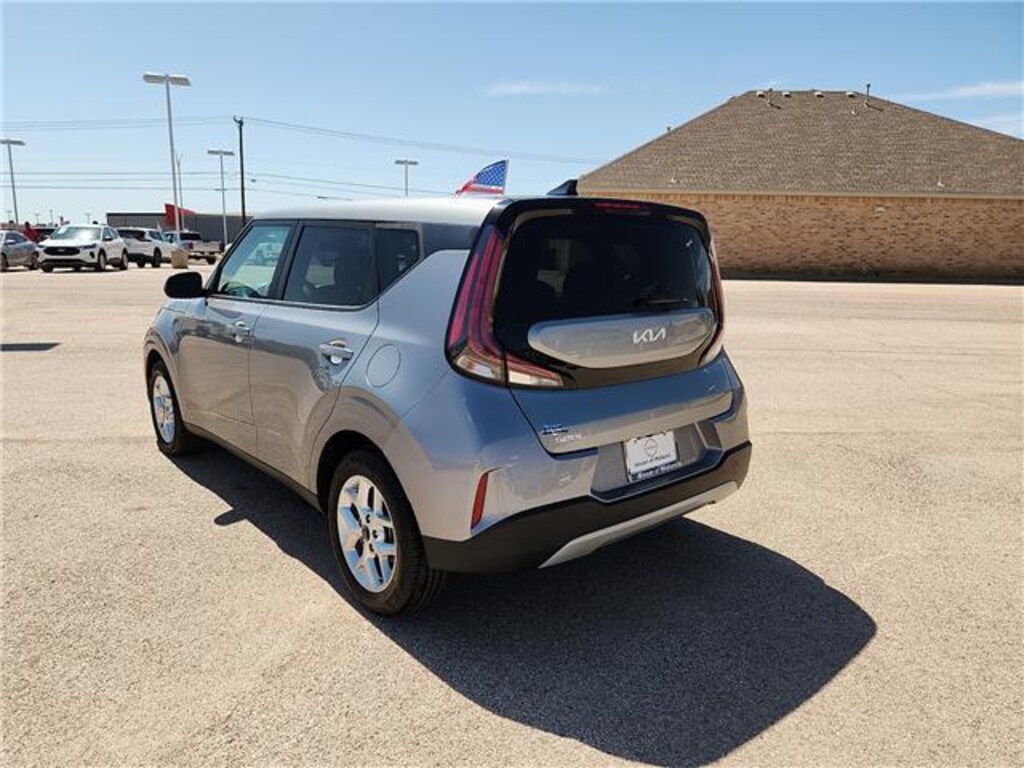 Used 2024 Kia Soul LX (IVT) Hatchback Crossover